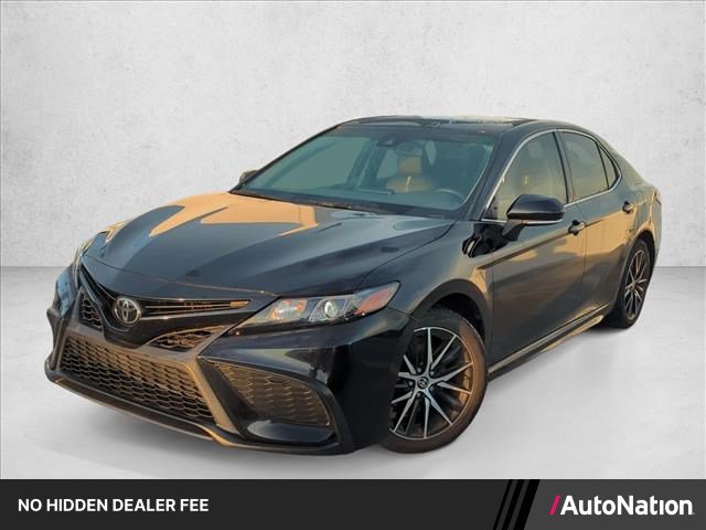 Certified 2024 Toyota Camry SE FWD image 1