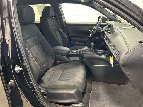 Certified 2025 Honda HR-V Sport image 14