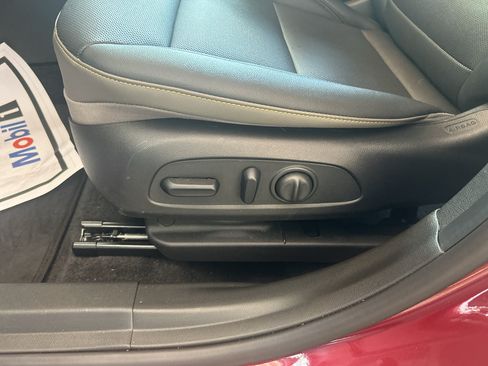 Used 2024 Chevrolet Trax ACTIV FWD image 16