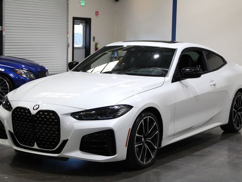 Used 2022 BMW M440i Coupe w/ Premium Package image 8