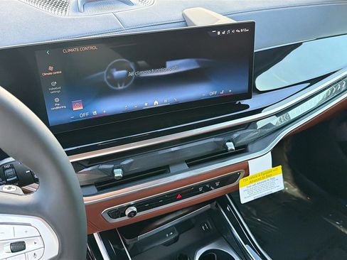 New 2026 BMW ALPINA XB7 AWD/4WD image 27