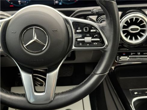 Used 2020 Mercedes-Benz CLA 250 image 36