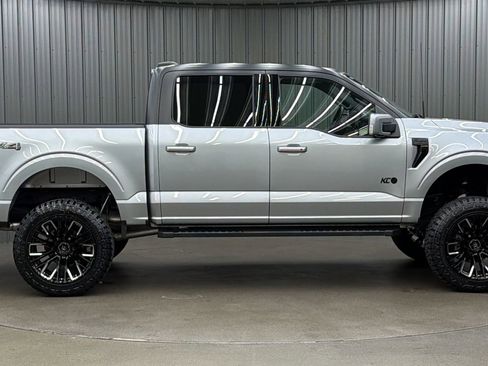 Used 2025 Ford F150 Lariat AWD/4WD image 6