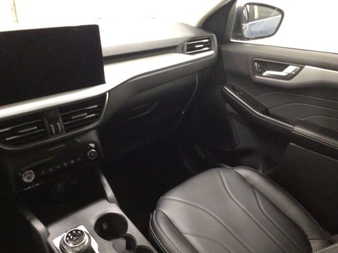 New 2026 Ford Escape Platinum w/ Premium Technology Package image 34