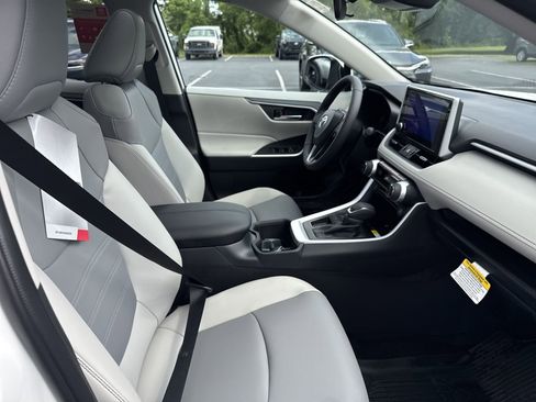 New 2025 Toyota RAV4 XLE Premium image 32