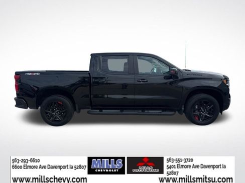 Used 2023 Chevrolet Silverado 1500 RST w/ Redline Edition AWD/4WD image 6