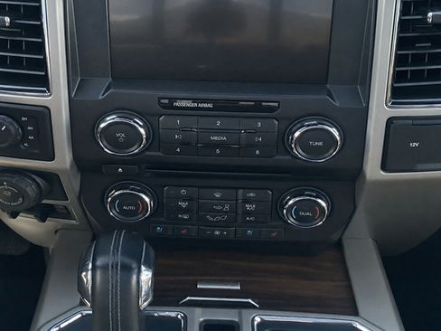 Certified 2018 Ford F150 Lariat AWD/4WD image 23