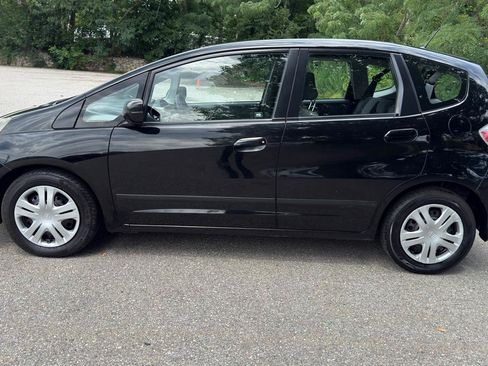 Used 2011 Honda Fit image 8