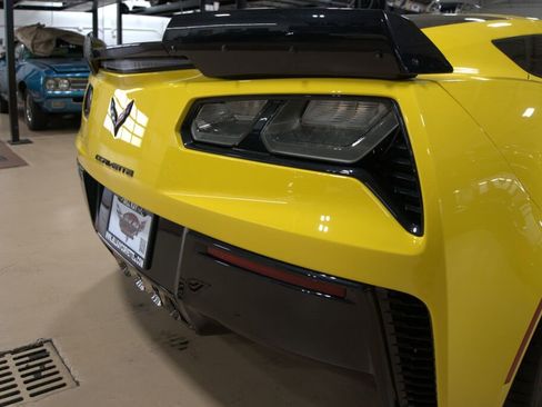 Used 2016 Chevrolet Corvette Z06 w/ 3LZ Preferred Equipment Group RWD image 23