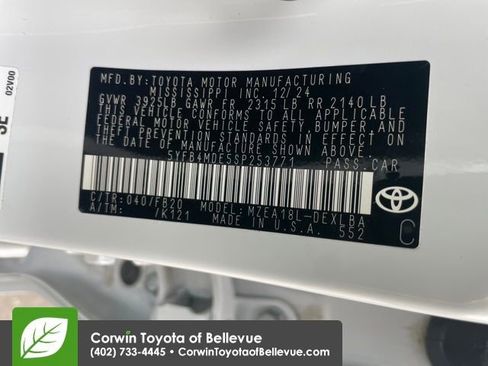 Used 2025 Toyota Corolla LE image 28