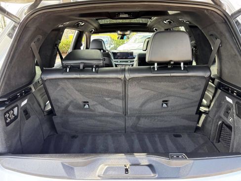 Used 2023 BMW X7 xDrive40i w/ M Sport Package image 9