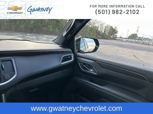 Used 2021 Chevrolet Tahoe Z71 w/ Z71 Signature Package image 31