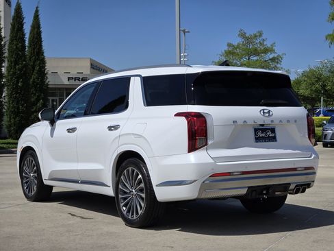 Used 2025 Hyundai Palisade Calligraphy image 4