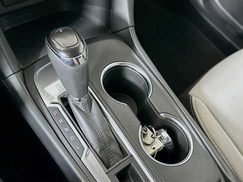 Used 2020 Chevrolet Equinox LS w/ LS Convenience Package image 24