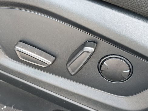 Certified 2022 Ford Explorer XLT image 13