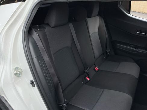 Used 2021 Toyota C-HR LE image 20