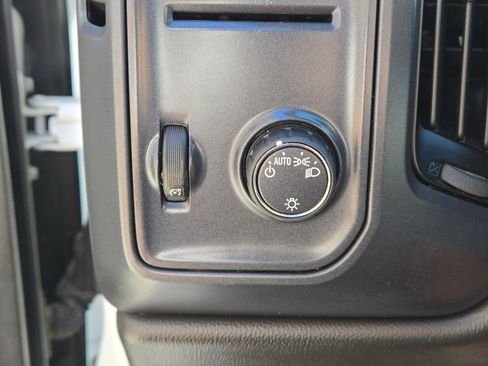 Used 2018 Chevrolet Silverado 1500 W/T image 24