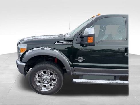 Used 2012 Ford F250 Lariat w/ Chrome Pkg image 10