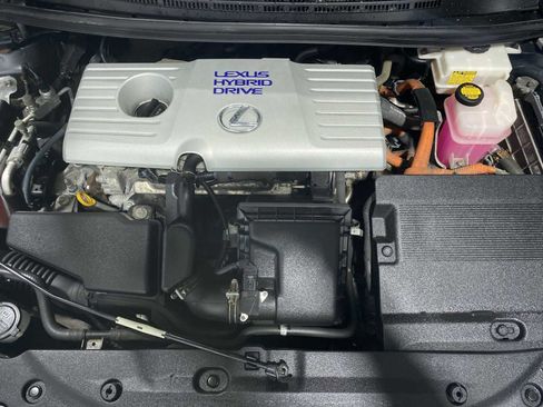 Used 2011 Lexus CT 200h Premium w/ Premium Audio Pkg FWD image 9