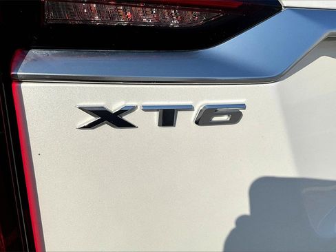 Used 2024 Cadillac XT6 Luxury w/ LPO, Floor Liner Package image 8