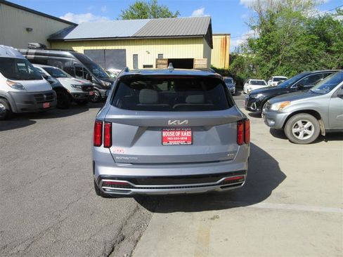 Used 2023 Kia Sorento SX AWD/4WD image 4