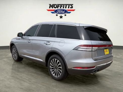 Used 2023 Lincoln Aviator Reserve AWD/4WD image 3
