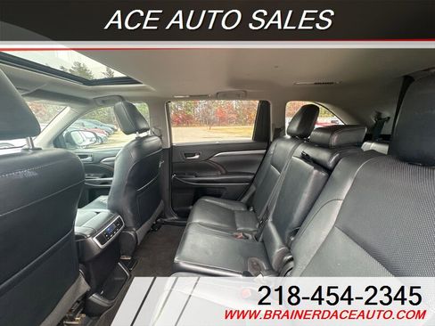 Used 2018 Toyota Highlander Limited image 7