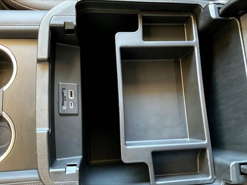 Used 2021 Chevrolet Suburban High Country image 17