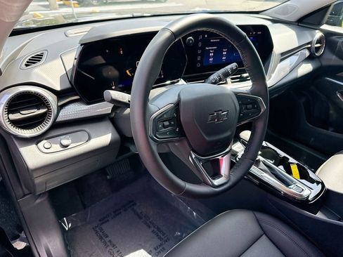 Certified 2026 Chevrolet Trax ACTIV w/ Sunroof Package FWD image 9