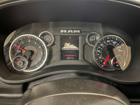 Used 2024 RAM 2500 Big Horn AWD/4WD image 34
