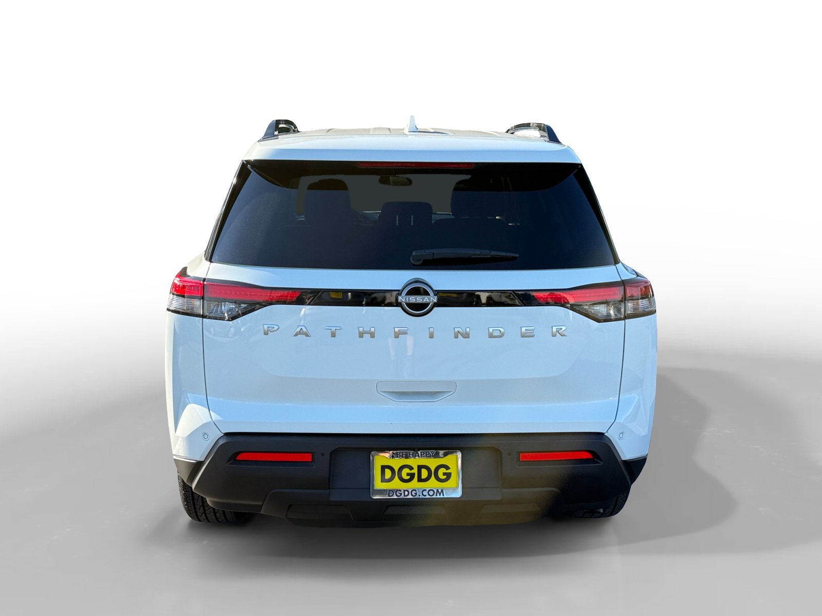 Used 2025 Nissan Pathfinder SV FWD image 4
