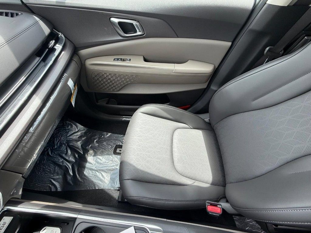 New 2026 Kia Carnival EX FWD image 22