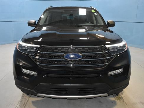 Used 2022 Ford Explorer XLT w/ Equipment Group 202A image 26