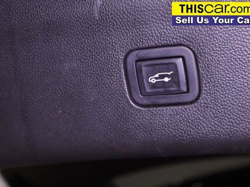 Used 2018 Buick Enclave Essence FWD image 29