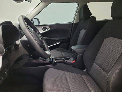 Used 2022 Kia Soul LX w/ Technology Package FWD image 17