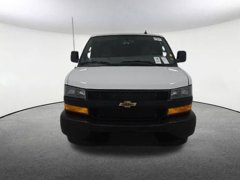 Used 2025 Chevrolet Express 3500 Extended w/ Driver Convenience Package image 2