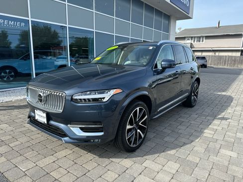 Used 2023 Volvo XC90 B5 Plus w/ Protection Package AWD/4WD image 2