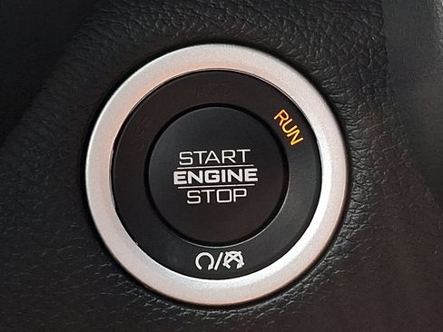 Used 2020 RAM 1500 Big Horn AWD/4WD image 24