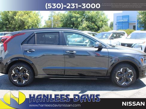 Used 2023 Kia Niro Wind FWD image 6