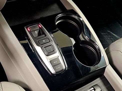 Used 2018 Honda Pilot Elite image 38