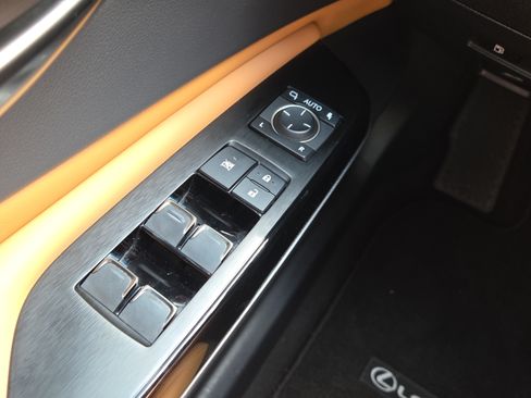 Used 2024 Lexus ES 350 w/ Premium Package FWD image 21