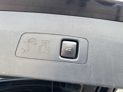Used 2020 Lincoln Corsair Reserve w/ Equipment Group 202A AWD/4WD image 27