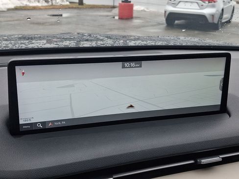 Used 2022 Genesis GV70 2.5T w/ Advanced Package image 17