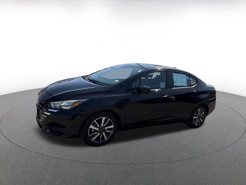 Used 2025 Nissan Versa SV FWD image 8