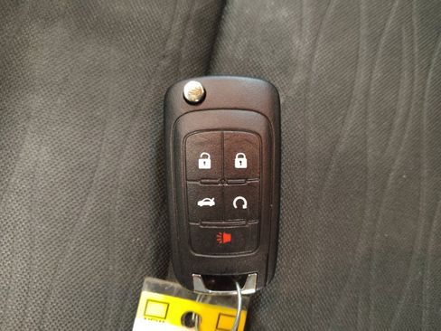 Used 2015 Buick Encore FWD image 32