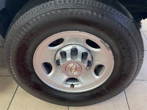 Used 2021 Chevrolet Express 2500 w/ Driver Convenience Package image 27