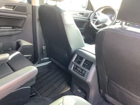 Used 2021 Volkswagen Atlas SEL AWD/4WD image 27