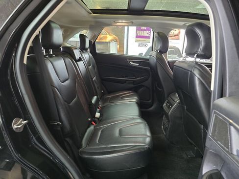 Used 2016 Ford Edge Titanium w/ Canadian Touring Package image 18