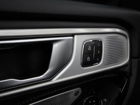 Used 2023 Ford Explorer ST w/ Equipment Group 401A image 14