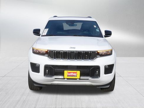 Used 2022 Jeep Grand Cherokee Overland AWD/4WD image 2